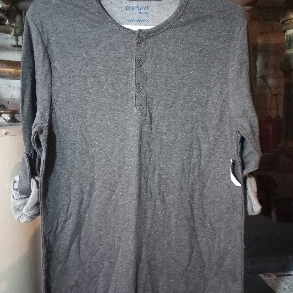 Two-Tone Gray 3/4 Sleeve Shirt